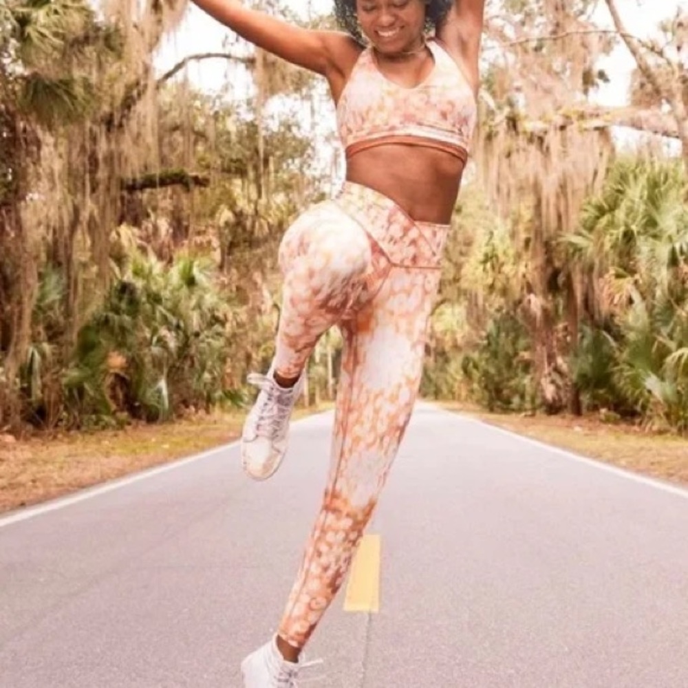 Aerie Orange Cedar Expedition Leggings